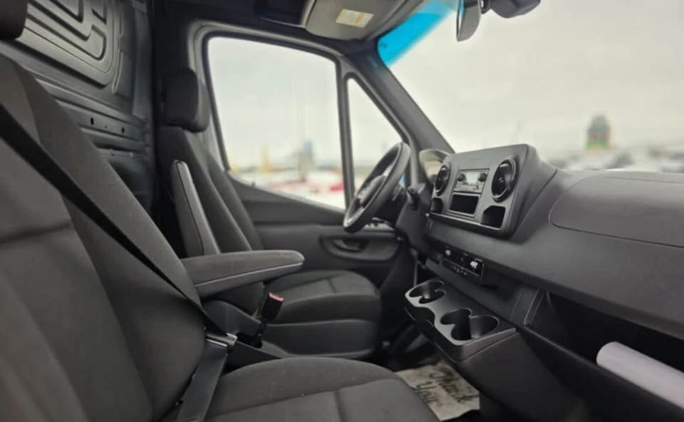 2022 Mercedes-Benz VS30 Sprinter - Image 4 of 12