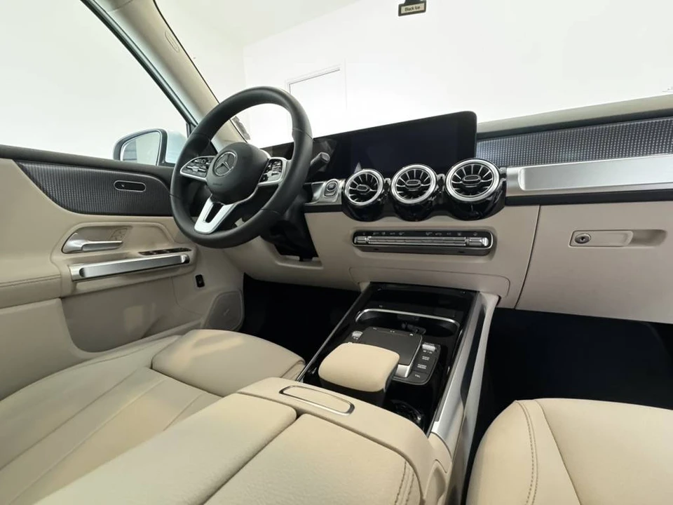 2022 Mercedes-Benz EQB - Image 7 of 20