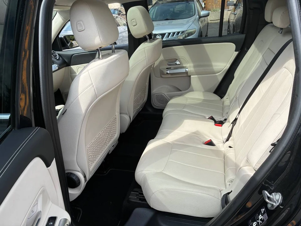 2022 Mercedes-Benz X247 GLB - Image 10 of 16