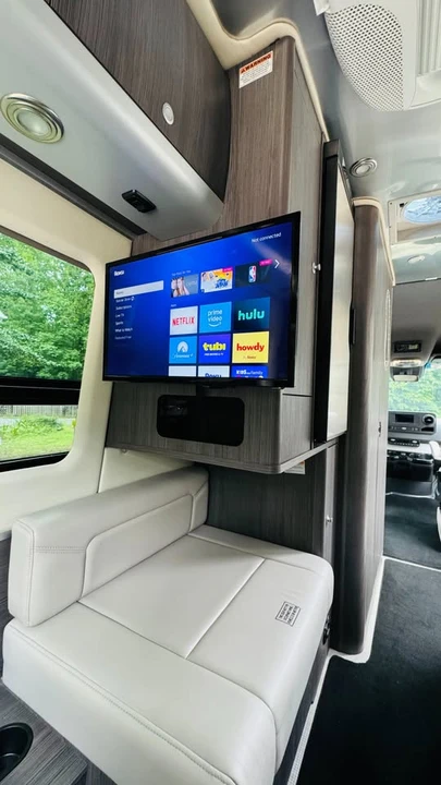 2022 Mercedes-Benz VS30 Sprinter - Image 7 of 17