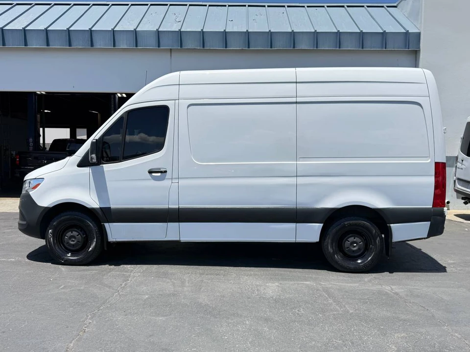 2022 Mercedes-Benz VS30 Sprinter - Image 8 of 20