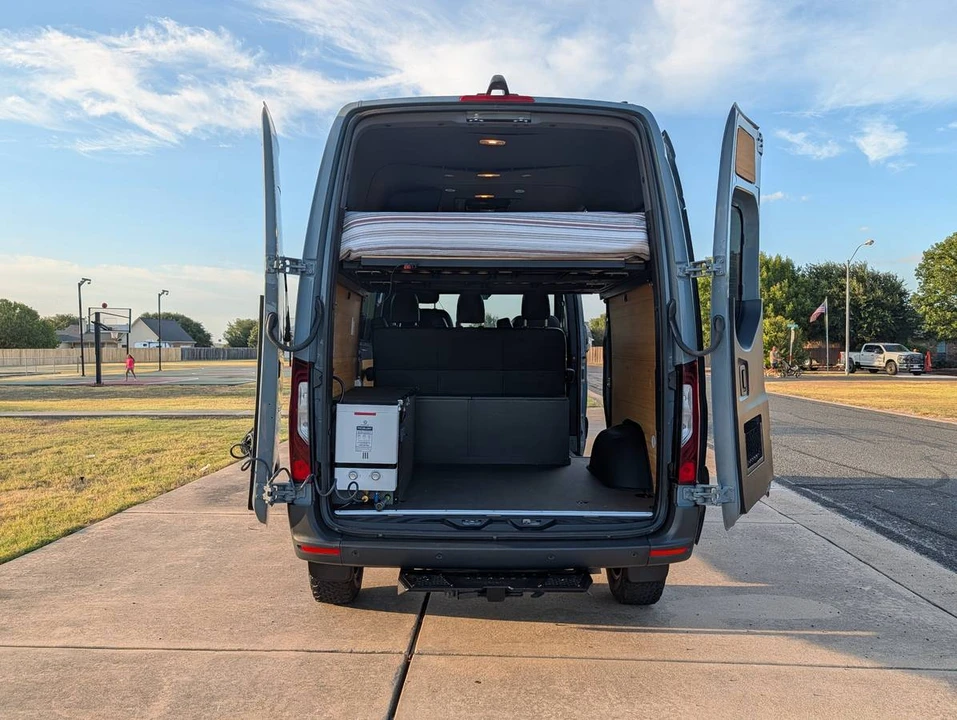 2022 Mercedes-Benz VS30 Sprinter - Image 3 of 10