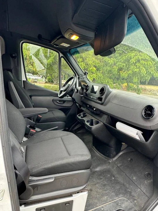 2022 Mercedes-Benz VS30 Sprinter - Image 9 of 11