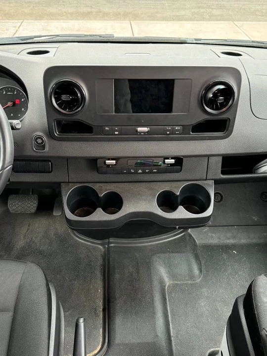 2022 Mercedes-Benz VS30 Sprinter - Image 8 of 11