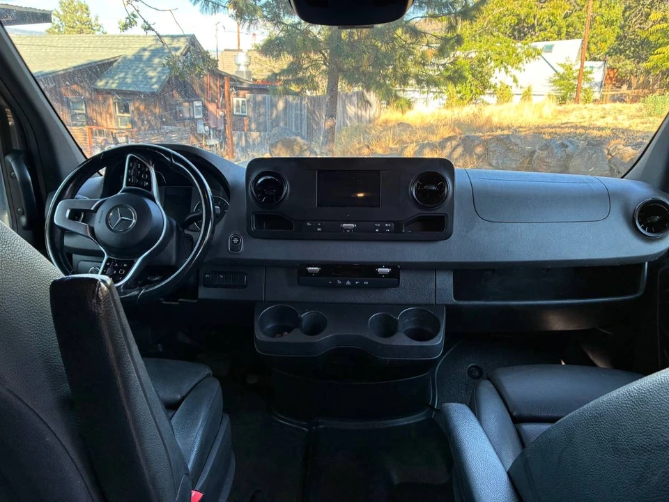 2022 Mercedes-Benz VS30 Sprinter - Image 6 of 12