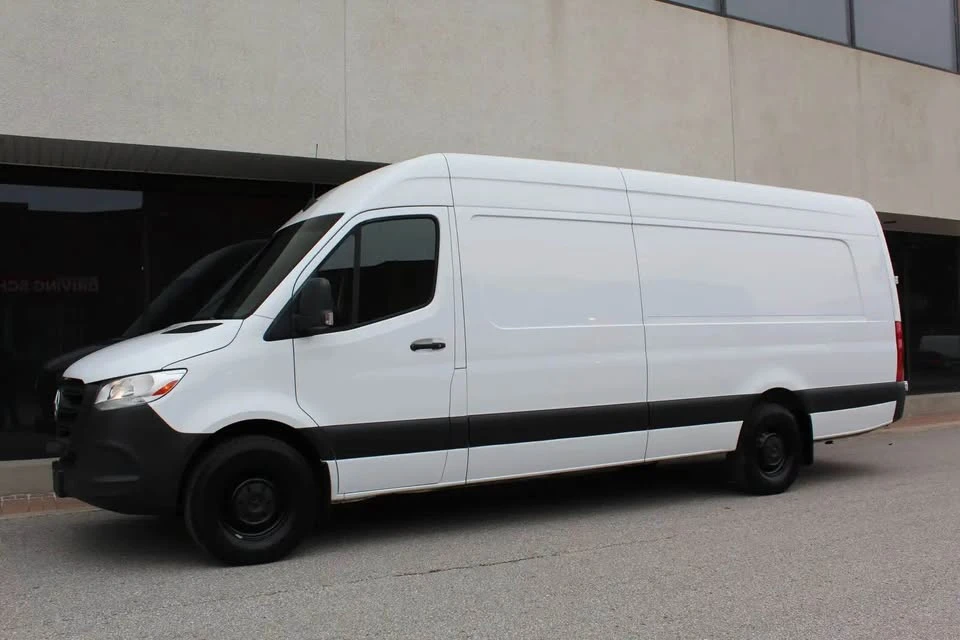 2022 Mercedes-Benz VS30 Sprinter - Image 9 of 20