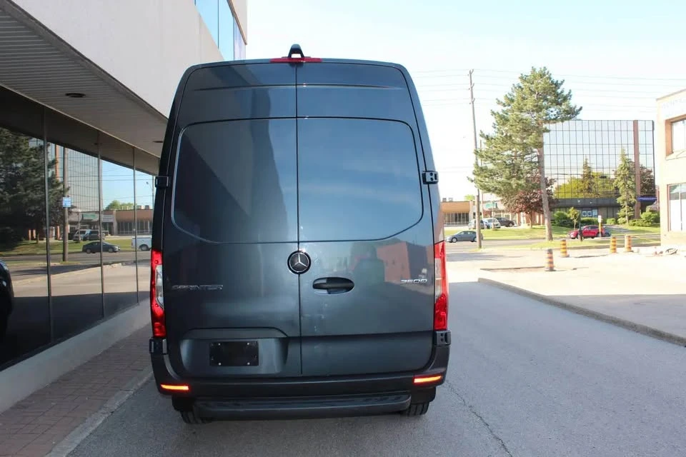 2022 Mercedes-Benz VS30 Sprinter - Image 9 of 20