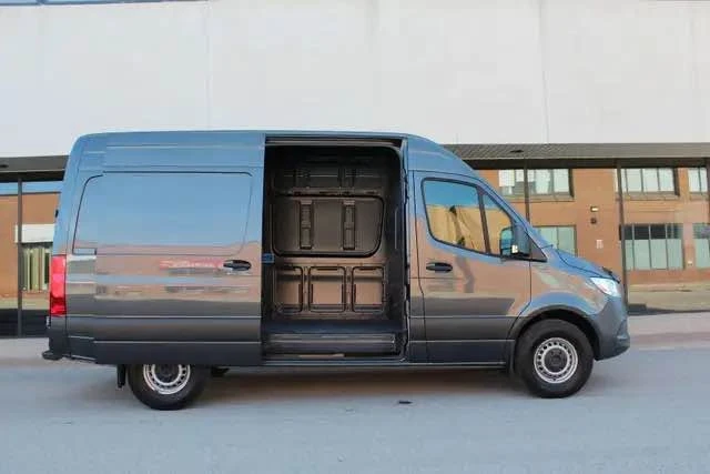 2022 Mercedes-Benz VS30 Sprinter - Image 7 of 20