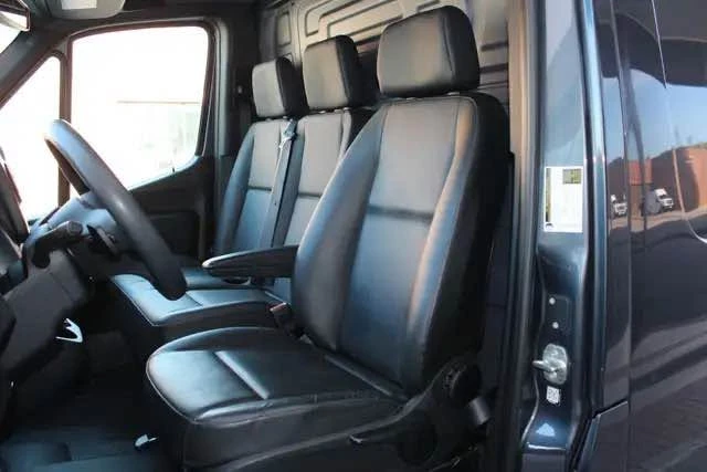 2022 Mercedes-Benz VS30 Sprinter - Image 2 of 20
