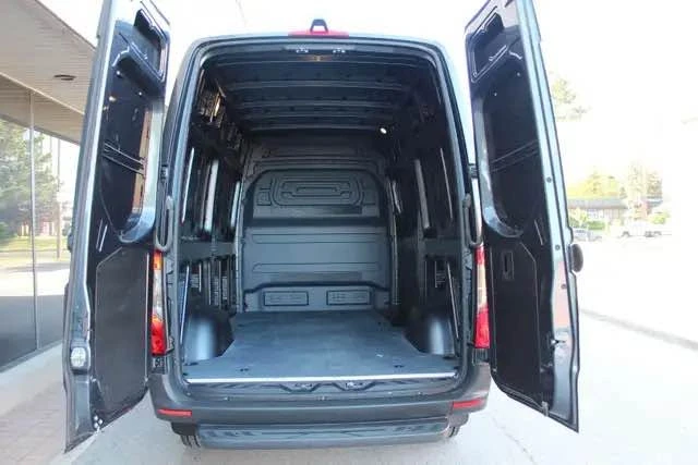 2022 Mercedes-Benz VS30 Sprinter - Image 5 of 20