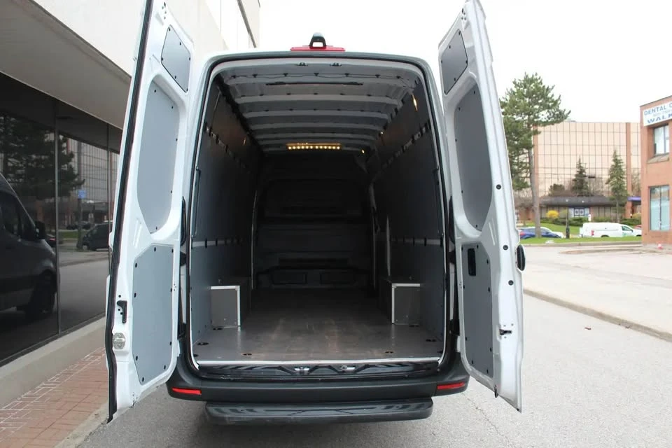 2022 Mercedes-Benz VS30 Sprinter - Image 9 of 20