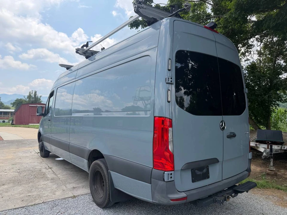 2022 Mercedes-Benz VS30 Sprinter - Image 2 of 14