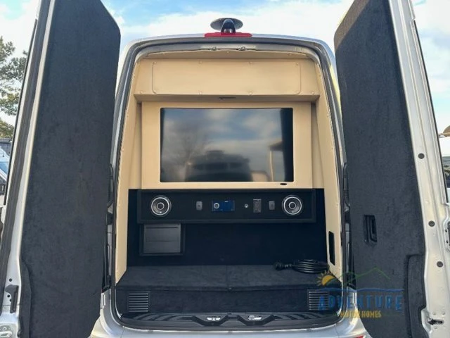 2022 Mercedes-Benz VS30 Sprinter - Image 5 of 12