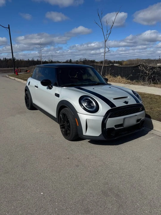 2022 Mini Mini 3rd Gen - Image 2 of 8
