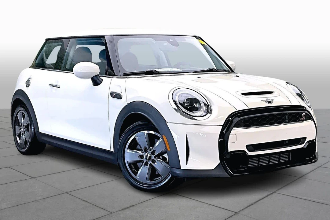 2022 Mini Mini Cooper S 3rd Gen - Image 3 of 12