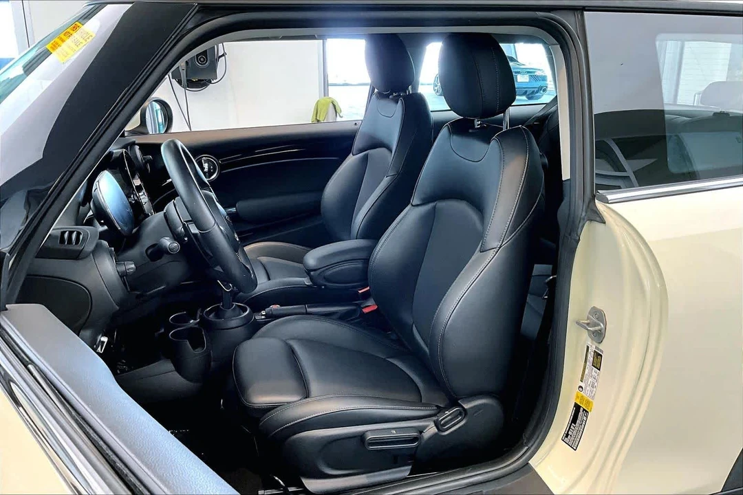 2022 Mini Mini Cooper S 3rd Gen - Image 8 of 12