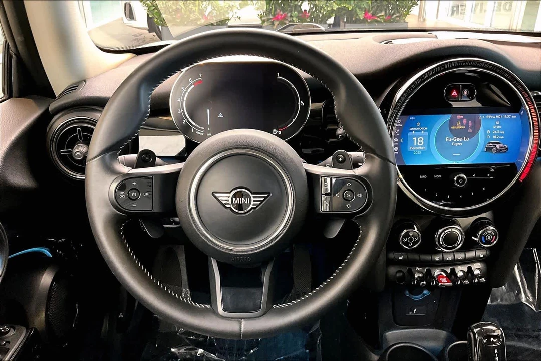 2022 Mini Mini Cooper S 3rd Gen - Image 6 of 12