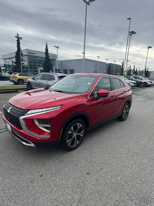 2022 Mitsubishi Eclipse Cross - Image 2 of 8