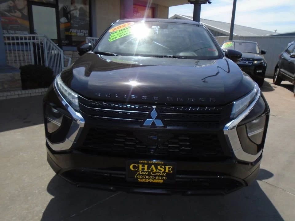 2022 Mitsubishi Eclipse Cross - Image 2 of 20