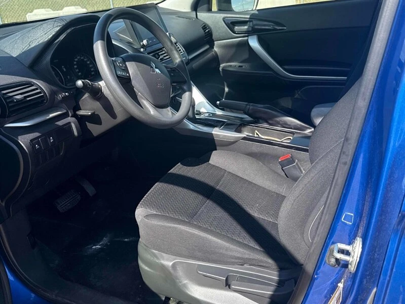 2022 Mitsubishi Eclipse Cross - Image 3 of 8