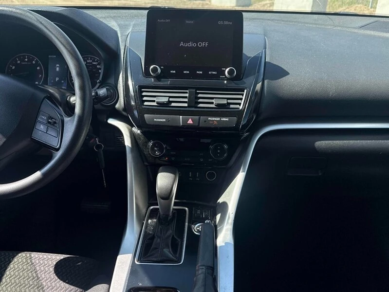 2022 Mitsubishi Eclipse Cross - Image 4 of 8