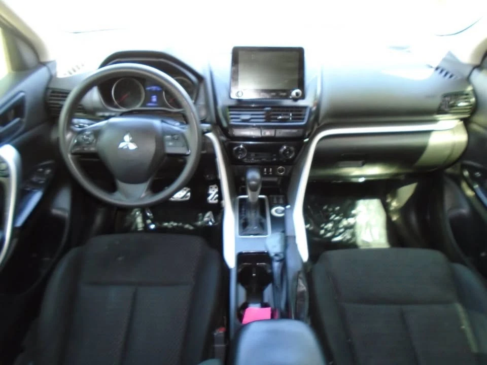 2022 Mitsubishi Eclipse Cross - Image 13 of 18