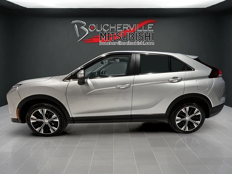 2022 Mitsubishi Eclipse Cross - Image 3 of 18