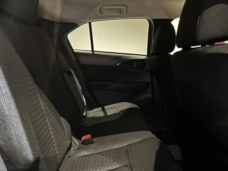 2022 Mitsubishi Eclipse Cross - Image 16 of 18