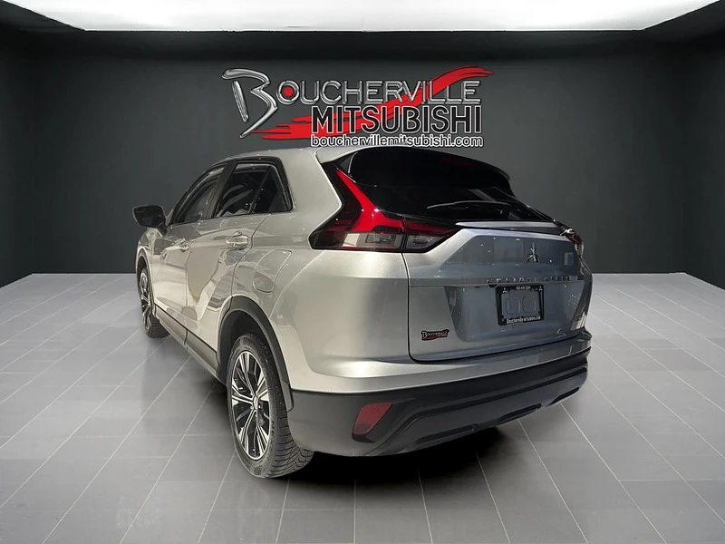 2022 Mitsubishi Eclipse Cross - Image 7 of 18