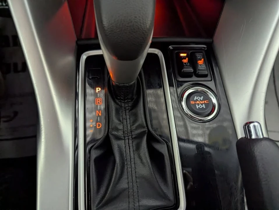 2022 Mitsubishi Eclipse Cross - Image 16 of 17
