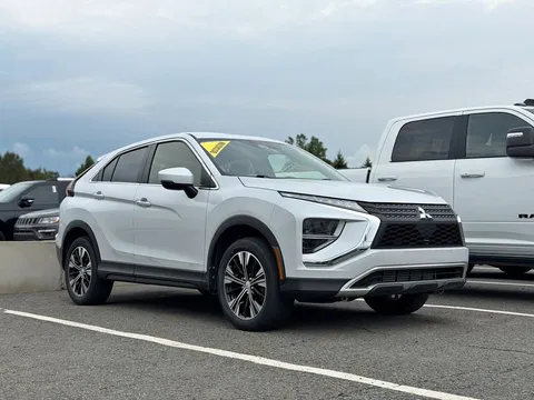 2022 Mitsubishi Eclipse Cross LE