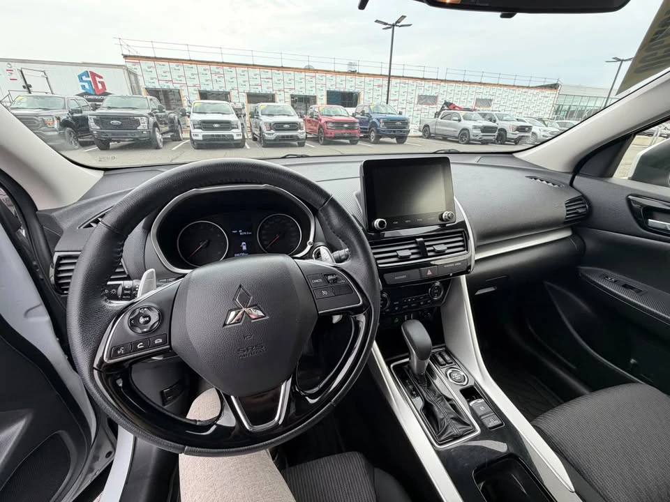2022 Mitsubishi Eclipse Cross - Image 6 of 8