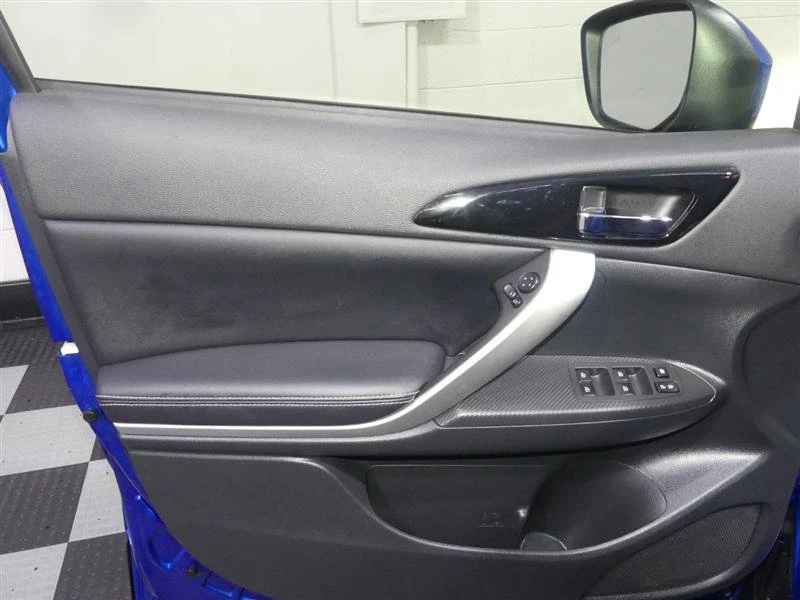 2022 Mitsubishi Eclipse Cross - Image 18 of 20