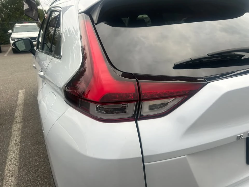 2022 Mitsubishi Eclipse Cross - Image 6 of 17