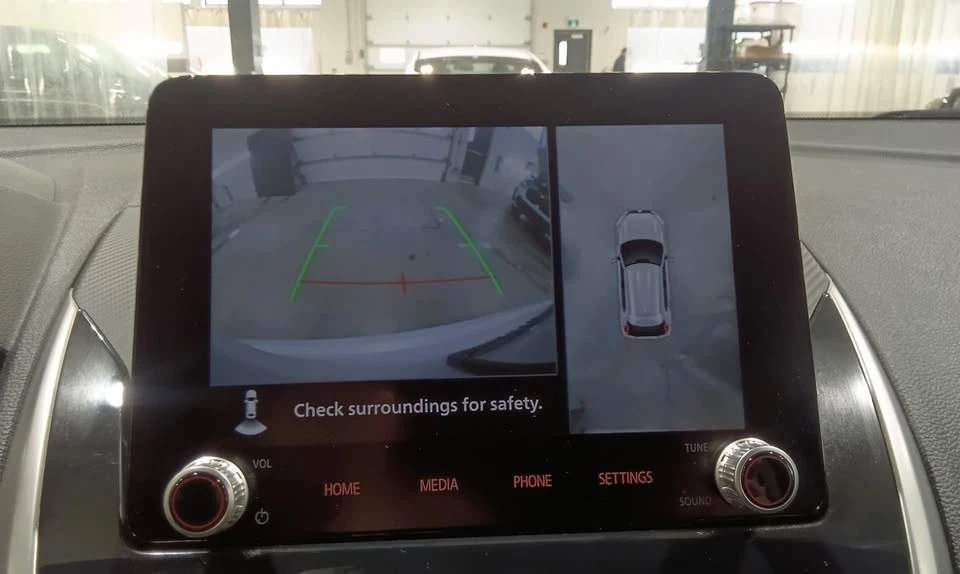 2022 Mitsubishi Eclipse Cross - Image 15 of 17