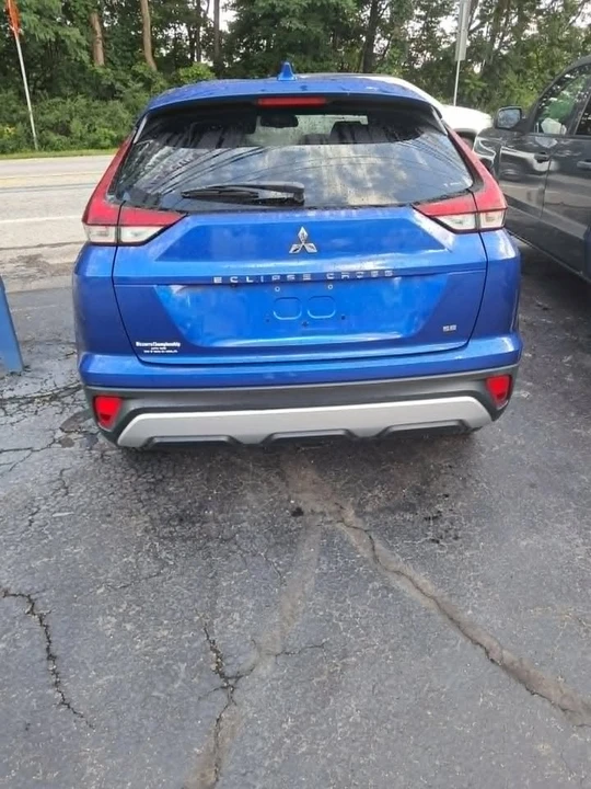 2022 Mitsubishi Eclipse - Image 4 of 6