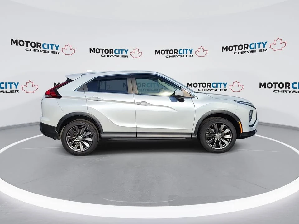 2022 Mitsubishi Eclipse Cross - Image 9 of 10