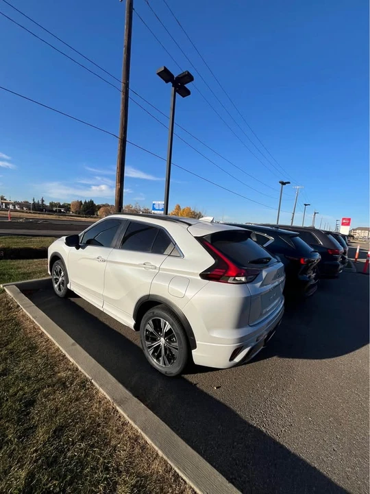 2022 Mitsubishi Eclipse Cross - Image 5 of 6