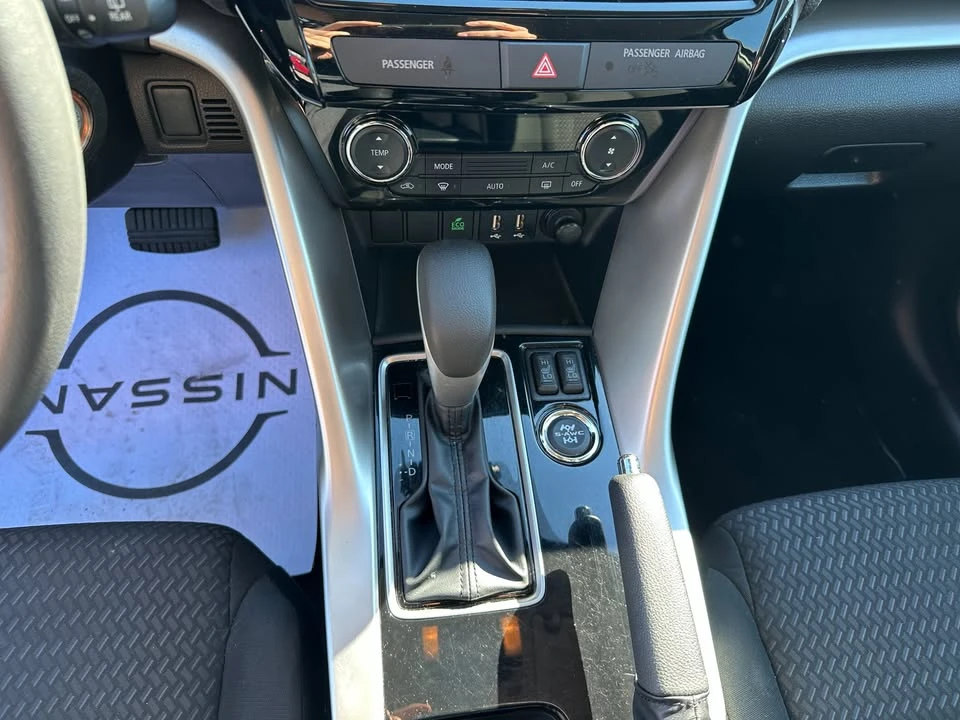 2022 Mitsubishi Eclipse Cross - Image 13 of 15