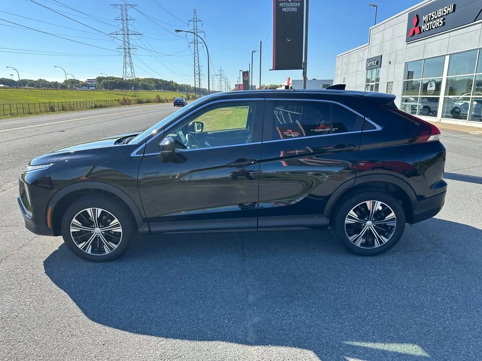 2022 Mitsubishi Eclipse Cross - Image 8 of 15