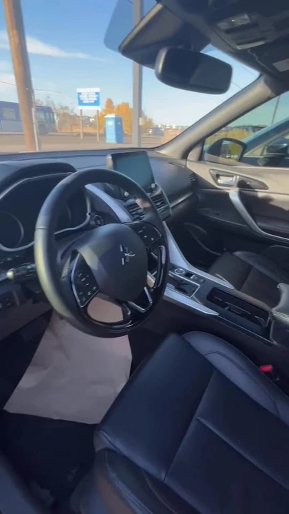 2022 Mitsubishi Eclipse Cross - Image 6 of 6