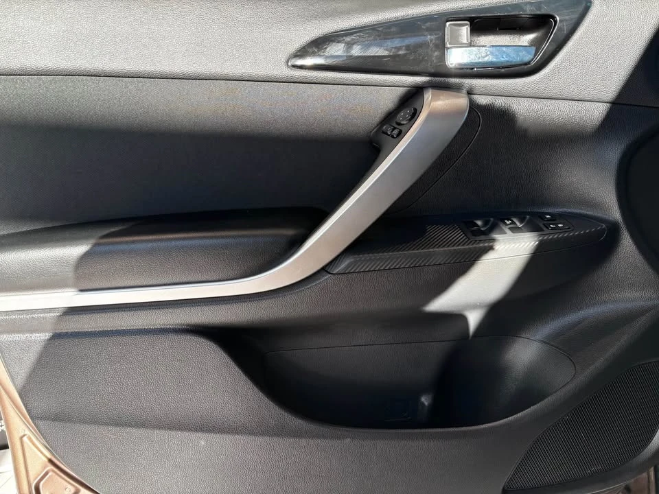 2022 Mitsubishi Eclipse Cross - Image 7 of 14
