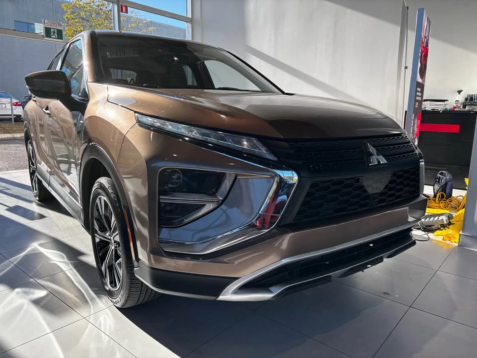 2022 Mitsubishi Eclipse Cross - Image 5 of 14
