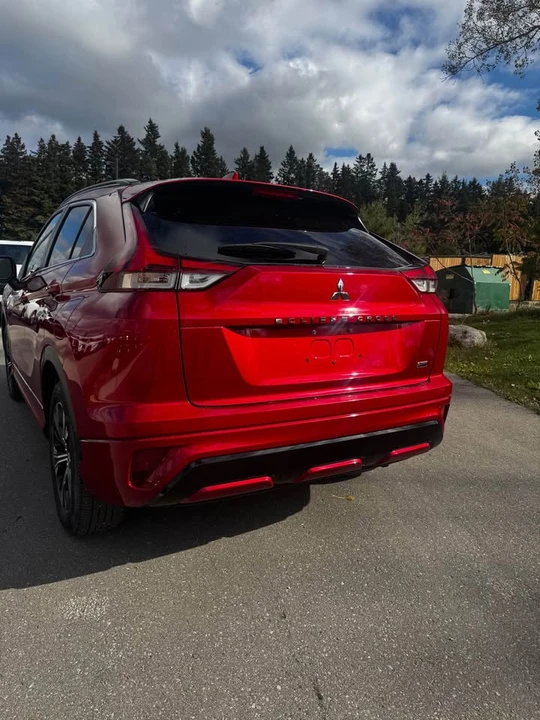 2022 Mitsubishi Eclipse Cross - Image 3 of 11