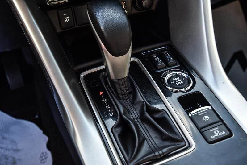 2022 Mitsubishi Eclipse Cross - Image 17 of 19