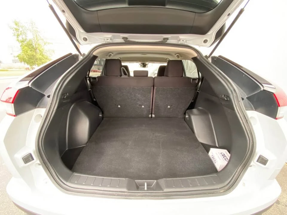 2022 Mitsubishi Eclipse Cross - Image 8 of 9