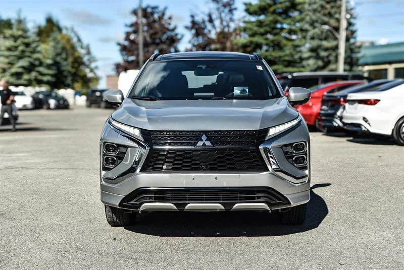 2022 Mitsubishi Eclipse Cross - Image 2 of 19