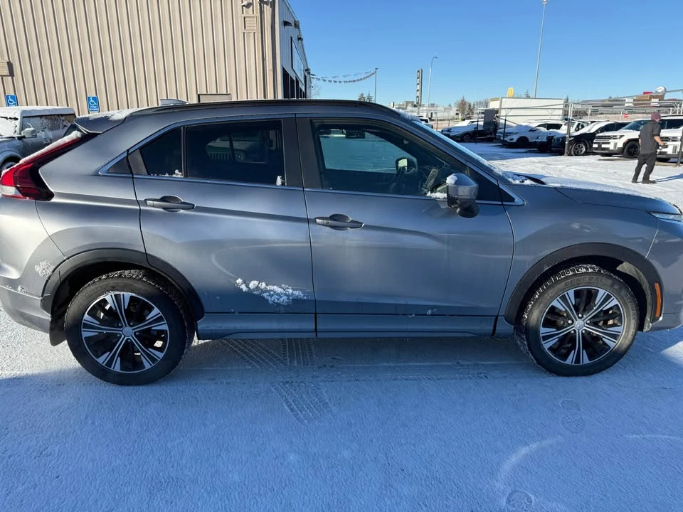 2022 Mitsubishi Eclipse Cross - Image 6 of 16