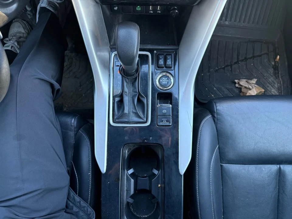 2022 Mitsubishi Eclipse Cross - Image 14 of 16