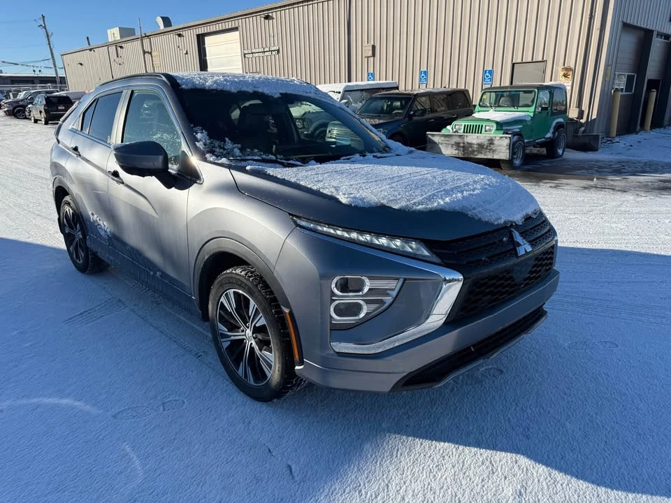2022 Mitsubishi Eclipse Cross - Image 7 of 16